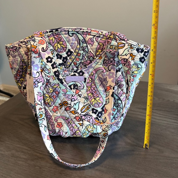 Vera Bradley Handbags - Vera Bradley Glenna 14540-14926 Maddalena Paisley Soft Bag